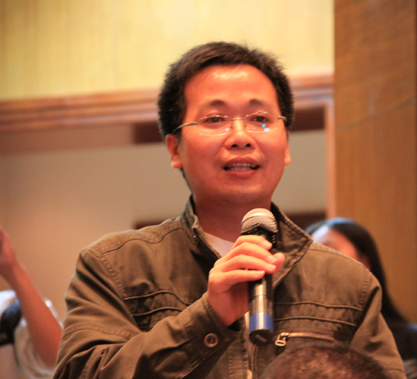 我和得倍电子的专家交流一下