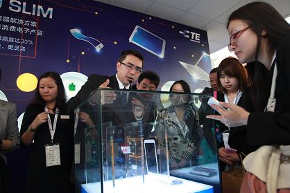 图5：TE Connectivity的智能手机连接解决方案