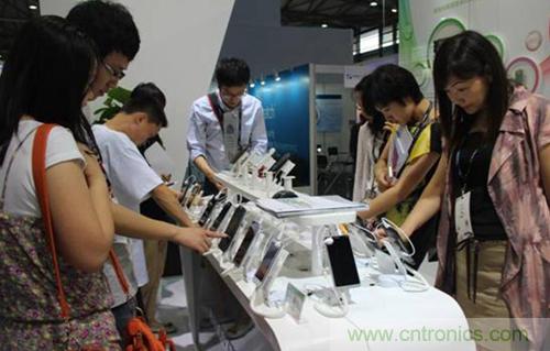 图1：联芯科技在MAE的展台