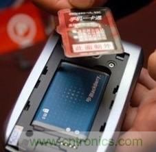 图2:手机电池上的13.56MHz电子标签