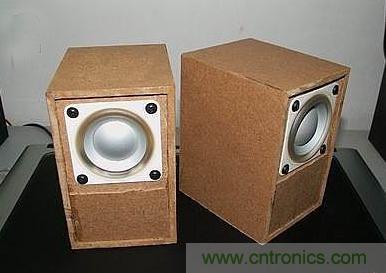 焊接完毕，背面