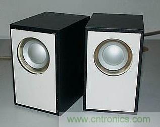 焊接完毕，背面