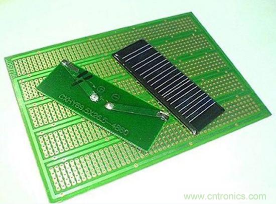 微型太阳能供电板DIY，给手电筒收音机供电