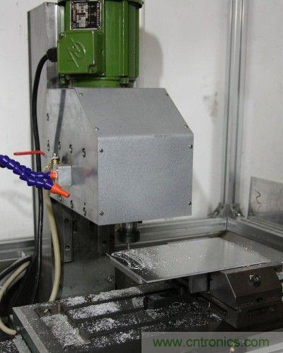 DIY：自制无线控制机器人