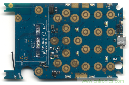 拆解探秘：售价75元的手机为什么还能盈利？