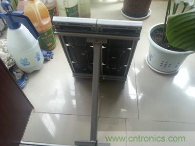 手工打造太阳能充电照明系统：点亮LED给手机充电