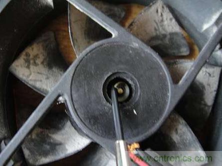 想减少电费吗？DIY一个迷你风力发电机吧