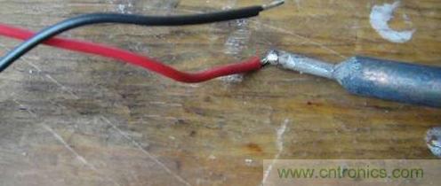 想减少电费吗？DIY一个迷你风力发电机吧