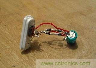 &ldquo;摇一摇&rdquo;手电筒DIY