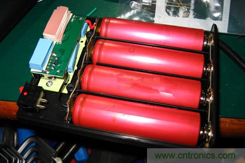 【DIY】电量救星！低成本自制移动电源