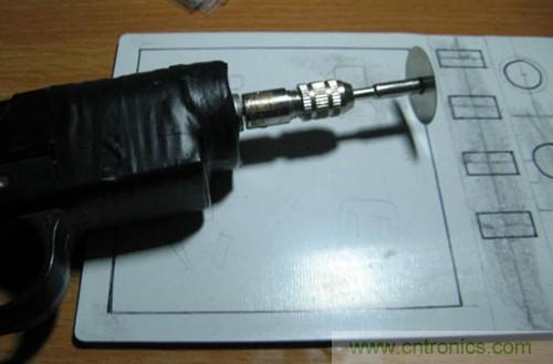 可调电源DIY：打孔，开槽