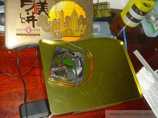 月饼盒DIY:自制笔记本散热风扇