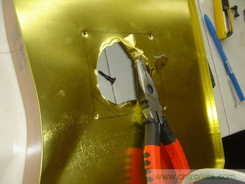 月饼盒DIY:自制笔记本散热风扇