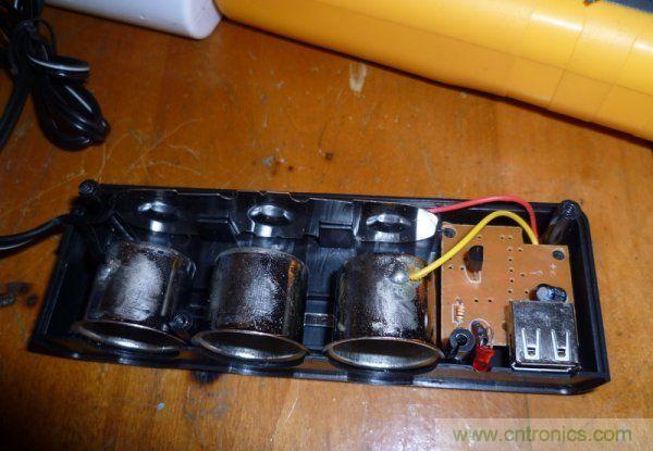 空荡荡的小板上就一个7805