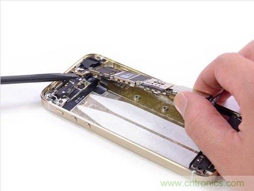 土豪金iPhone 5S拆解：内部结构升级，维修难度增加