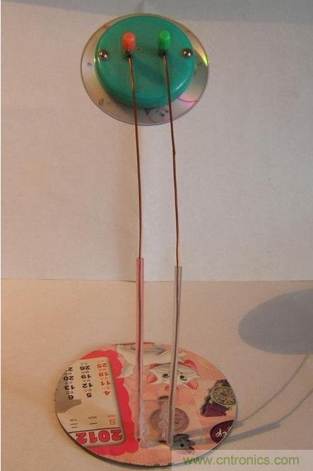 DIY:手工打造智能无线供电台灯