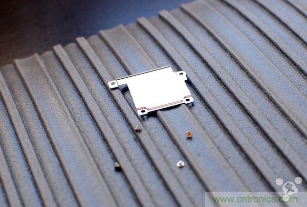 iPhone5s屏幕拆装教程详解