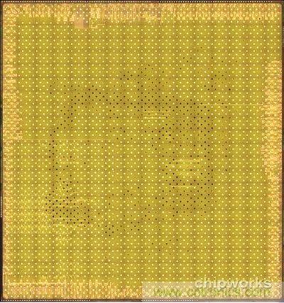 A7处理器裸晶上方的金属层影像