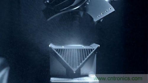 颠覆传统设计，苹果全新Mac Pro生产线探秘