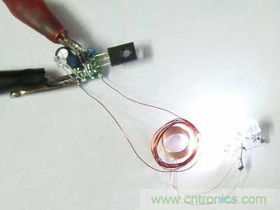 DIY:简单但神奇的无线供电套件