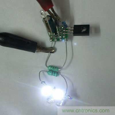 DIY:简单但神奇的无线供电套件