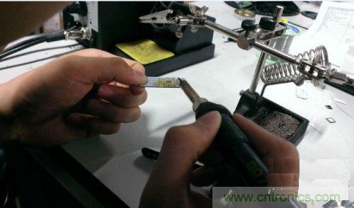 制作U盘全过程，由PCB做起