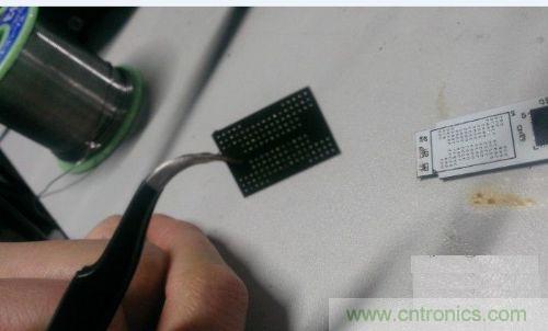 制作U盘全过程，由PCB做起