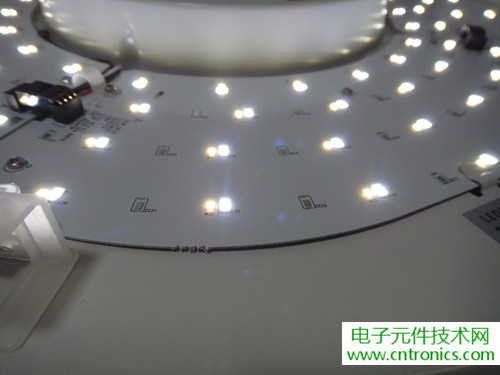 高端大气上档次！智能遥控调光LED吸顶灯拆解