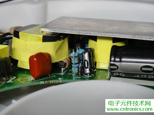 高端大气上档次！智能?？氐鞴釲ED吸顶灯拆解