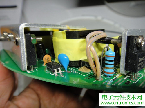 高端大气上档次！智能?？氐鞴釲ED吸顶灯拆解