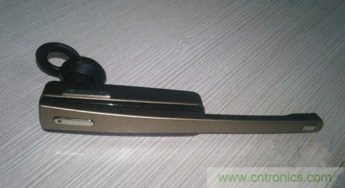 一分钱一分货！带NFC功能蓝牙耳机拆解