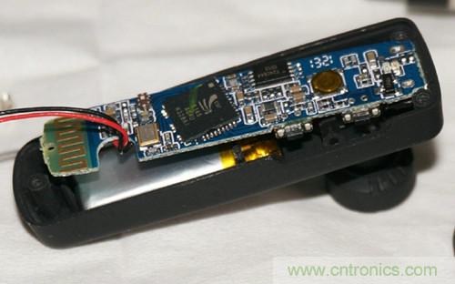 一分钱一分货！带NFC功能蓝牙耳机拆解