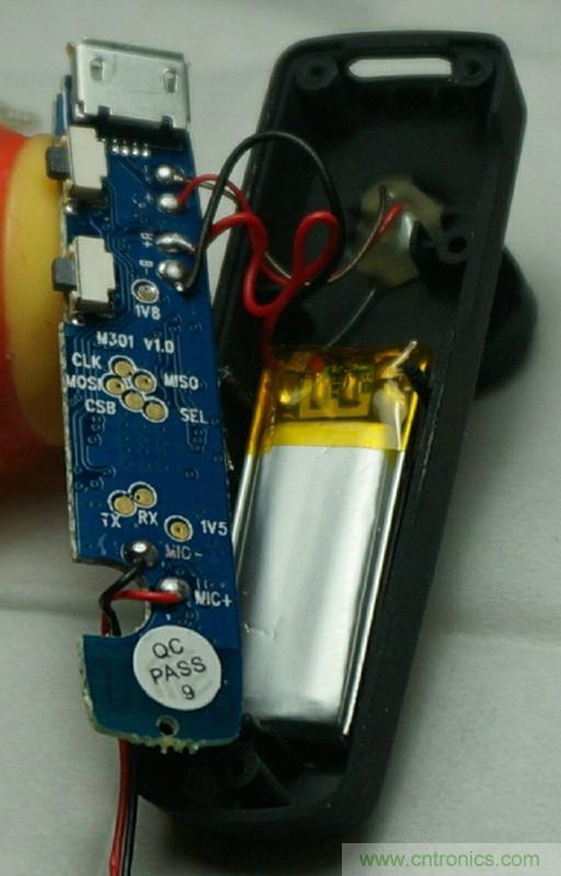 一分钱一分货！带NFC功能蓝牙耳机拆解