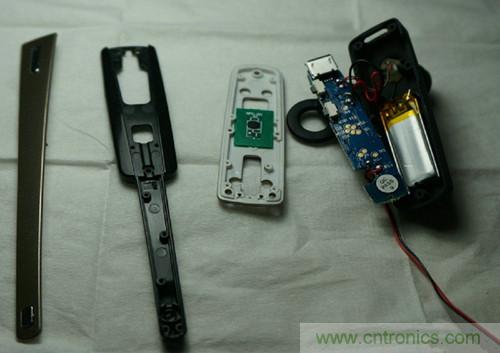 一分钱一分货！带NFC功能蓝牙耳机拆解