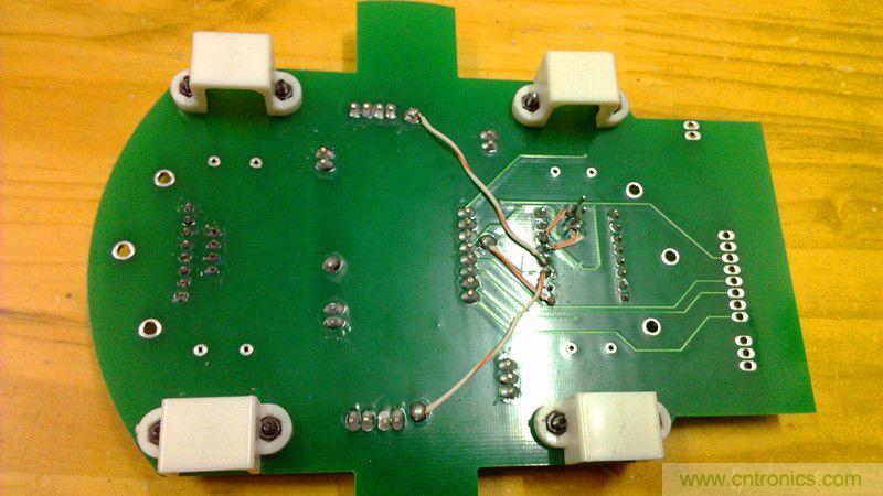 多图杀猫！PCB版蓝牙智能小车DIY