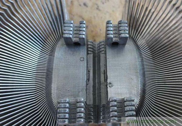 变废为宝！风扇散热器变身山寨LED灯