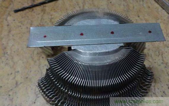 变废为宝！风扇散热器变身山寨LED灯