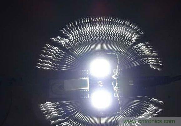 变废为宝！风扇散热器变身山寨LED灯