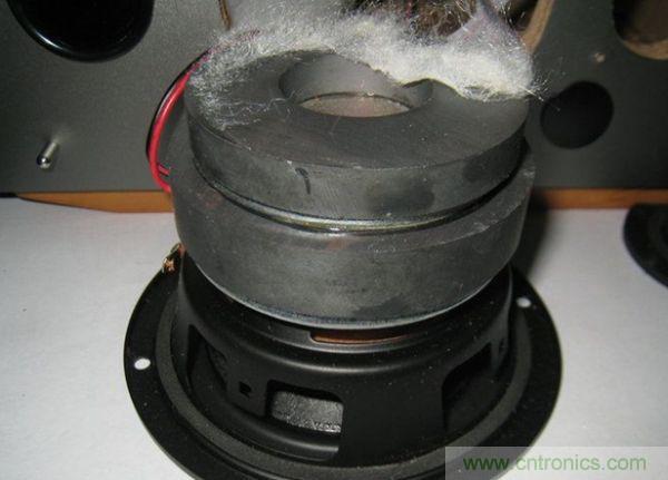 Nomex复合材料制成的全新4英寸低频扬声器