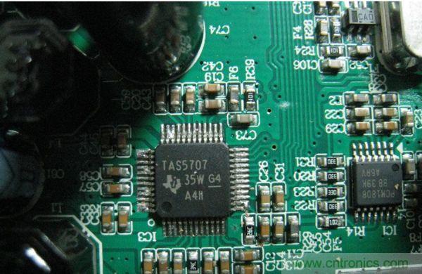 每一个声道用一片TAS5707