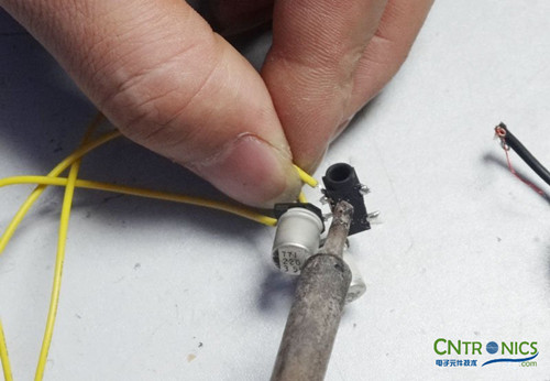 达人创意DIY:无线2.4G音频收发器