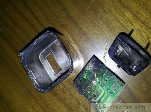 苹果充电器拆解