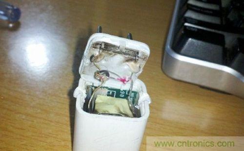 苹果充电器拆解