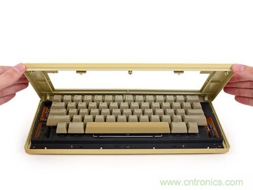 拆！古董级Macintosh 128K电脑