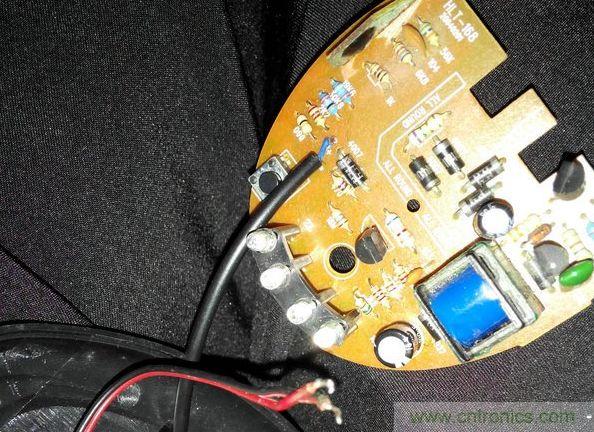 用一个万能充改成充电器