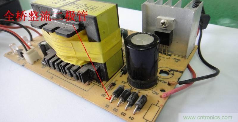 维修达人:拆解维修48V电动车充电器