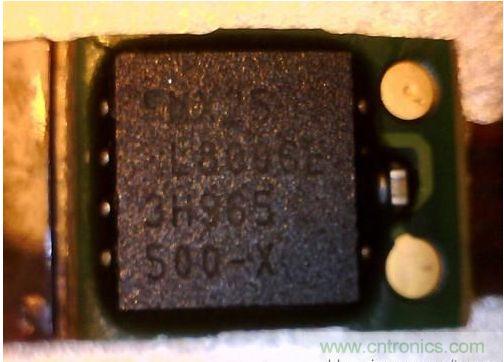 Jawbone 智能手环拆解