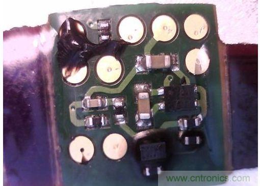 Jawbone 智能手环拆解