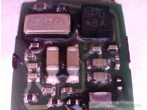 Jawbone 智能手环拆解