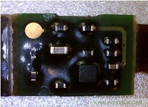 Jawbone 智能手环拆解